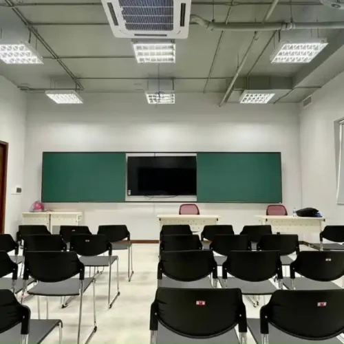Bảng trượt ngang liền khối 2 cánh trượt kết hợp tivi